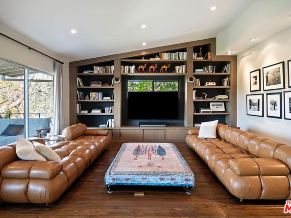 3631 Buena Park Drive, Studio City CA 91604