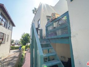 4520 Willow Brook Avenue, Los Angeles CA 90029