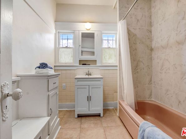 1246 W 48th Street, Los Angeles CA 90037