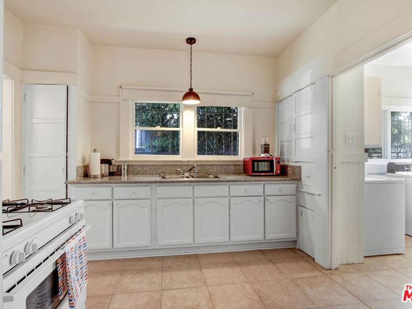 1246 W 48th Street, Los Angeles CA 90037