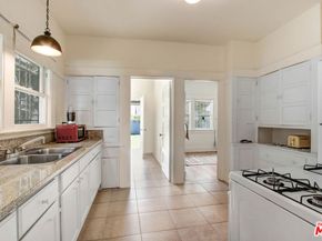 1246 W 48th Street, Los Angeles CA 90037