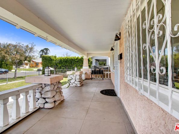 1246 W 48th Street, Los Angeles CA 90037