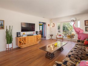 1812 S Dunsmuir Avenue, Los Angeles CA 90019