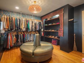 1812 S Dunsmuir Avenue, Los Angeles CA 90019