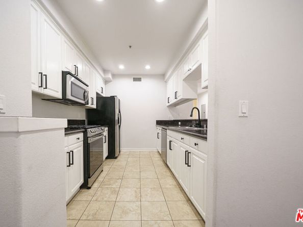 1401 S St Andrews Place 201, Los Angeles CA 90019