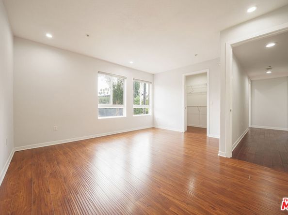 1401 S St Andrews Place 201, Los Angeles CA 90019