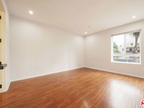 1401 S St Andrews Place 201, Los Angeles CA 90019