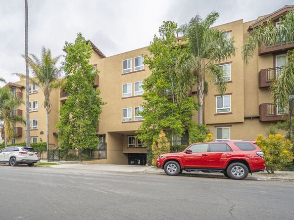 1401 S St Andrews Place 201, Los Angeles CA 90019