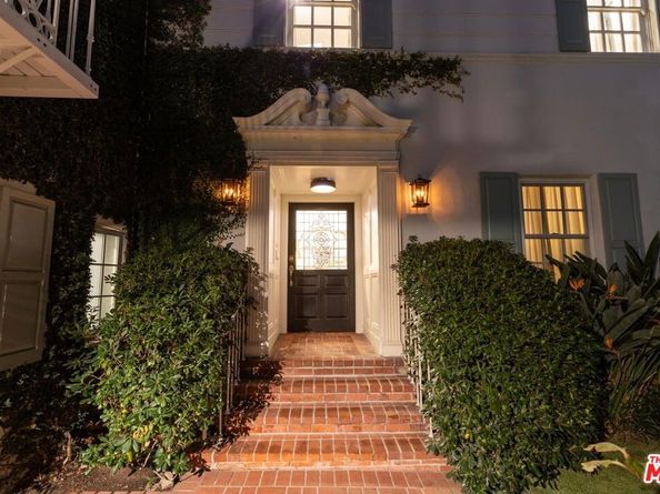 2055 Outpost Drive, Los Angeles CA 90068