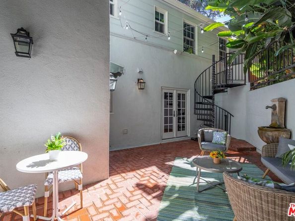 2055 Outpost Drive, Los Angeles CA 90068
