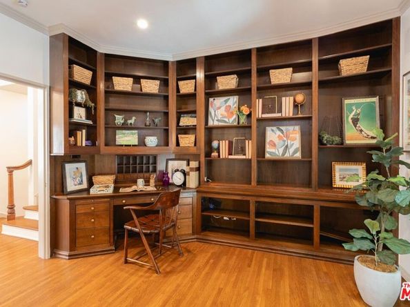 2055 Outpost Drive, Los Angeles CA 90068