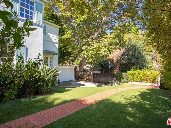 2055 Outpost Drive, Los Angeles CA 90068
