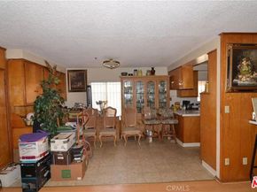 1461 W 108th Street, Los Angeles CA 90047