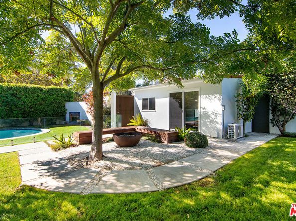 501 N Cahuenga Boulevard, Los Angeles CA 90004