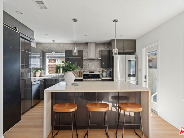 7832 Bleriot Avenue, Los Angeles CA 90045