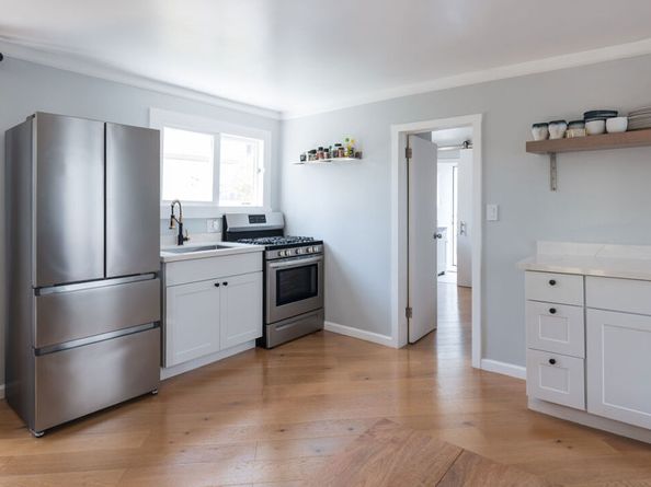 3003 Grand Canal, Venice CA 90291
