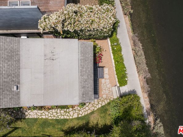 3003 Grand Canal, Venice CA 90291