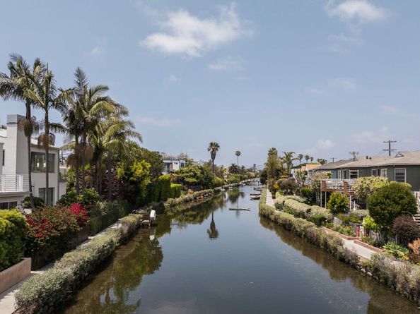 3003 Grand Canal, Venice CA 90291