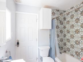 3003 Grand Canal, Venice CA 90291
