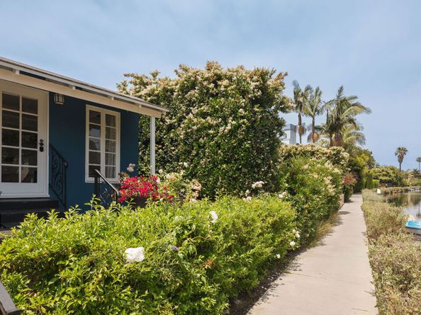 3003 Grand Canal, Venice CA 90291