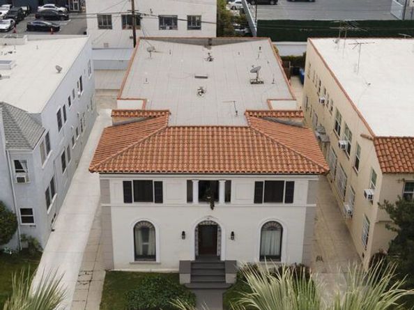 6366 Orange Street, Los Angeles CA 90048