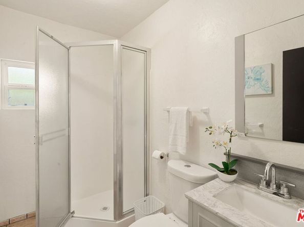 2124 Glyndon Avenue, Venice CA 90291