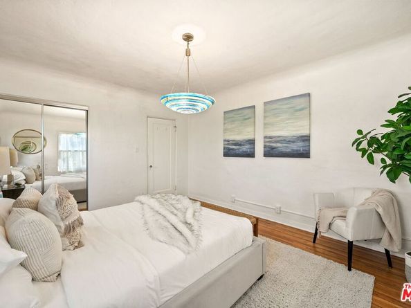 2124 Glyndon Avenue, Venice CA 90291