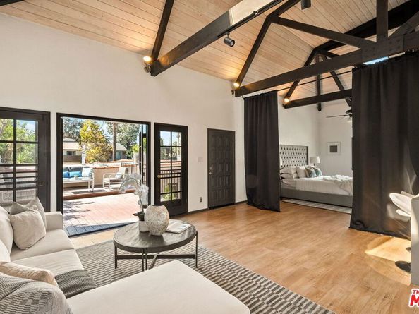 2124 Glyndon Avenue, Venice CA 90291