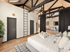 2124 Glyndon Avenue, Venice CA 90291