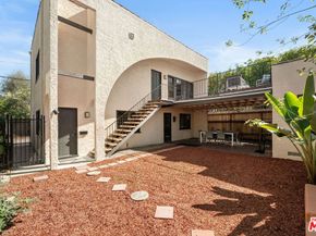 2124 Glyndon Avenue, Venice CA 90291