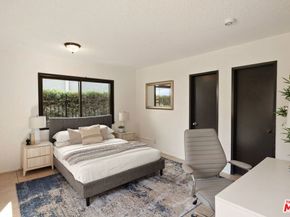2124 Glyndon Avenue, Venice CA 90291