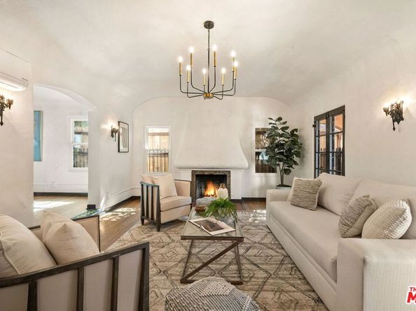 2124 Glyndon Avenue, Venice CA 90291