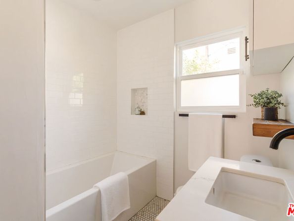 5116 Pickford Way, Culver City CA 90230