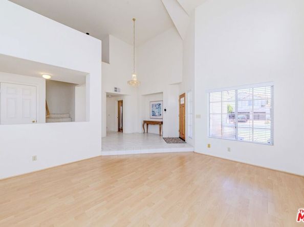 7442 Bobbyboyar Avenue, West Hills CA 91307