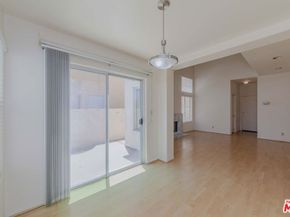 7442 Bobbyboyar Avenue, West Hills CA 91307
