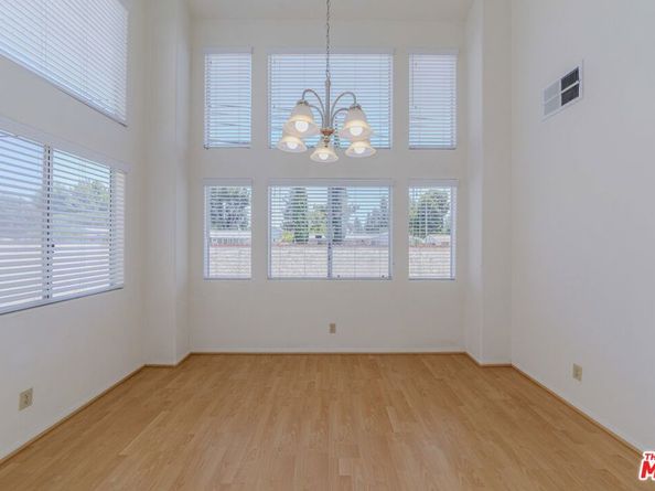 7442 Bobbyboyar Avenue, West Hills CA 91307