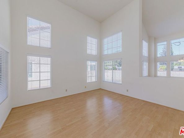 7442 Bobbyboyar Avenue, West Hills CA 91307
