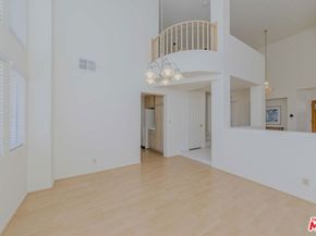 7442 Bobbyboyar Avenue, West Hills CA 91307