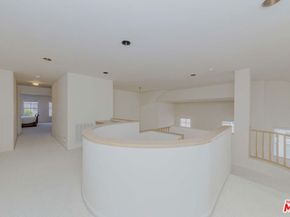 7442 Bobbyboyar Avenue, West Hills CA 91307