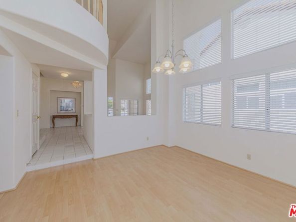 7442 Bobbyboyar Avenue, West Hills CA 91307