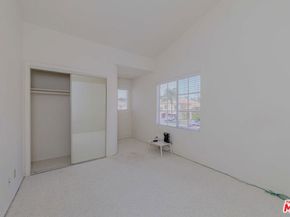 7442 Bobbyboyar Avenue, West Hills CA 91307