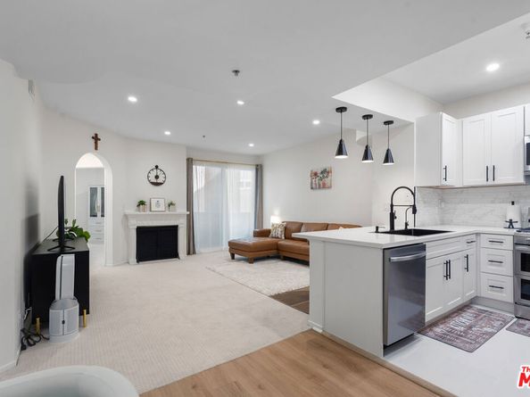 620 S Gramercy Place 239, Los Angeles CA 90005