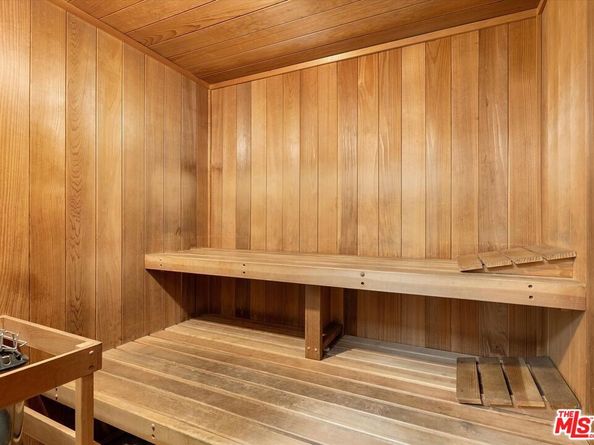 620 S Gramercy Place 239, Los Angeles CA 90005