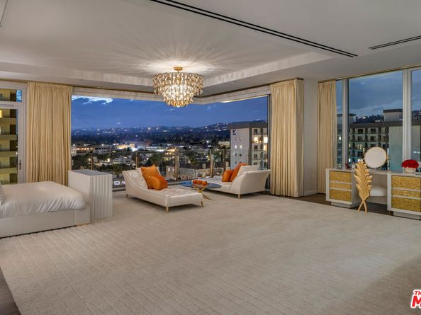 9000 W 3rd Street 1101, Los Angeles CA 90048