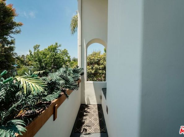 2612 Montana Avenue 1, Santa Monica CA 90403