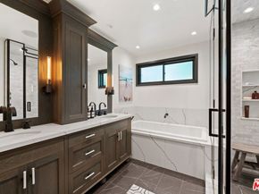 2612 Montana Avenue 1, Santa Monica CA 90403