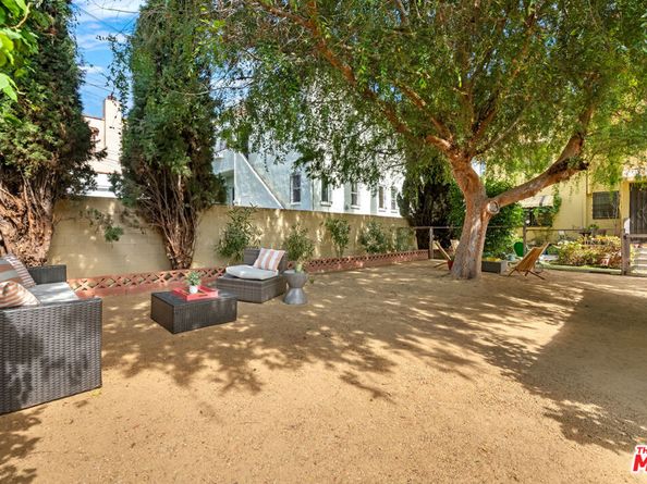 1337 S Cloverdale Avenue, Los Angeles CA 90019