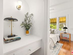 1337 S Cloverdale Avenue, Los Angeles CA 90019