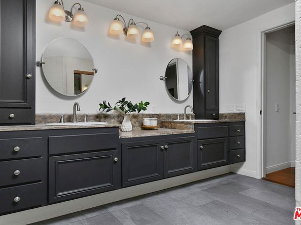 10409 Riverside Drive 204, Toluca Lake CA 91602