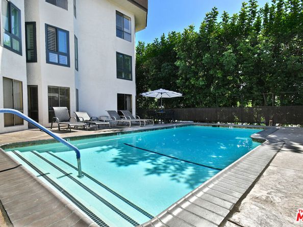 10409 Riverside Drive 204, Toluca Lake CA 91602